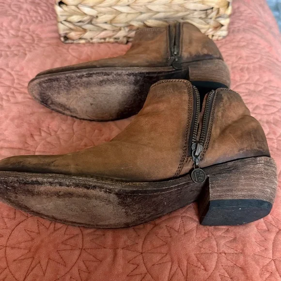 Liberty Black double zipper brown booties size 9.5 distressed cowboy boots - Picture 8 of 10